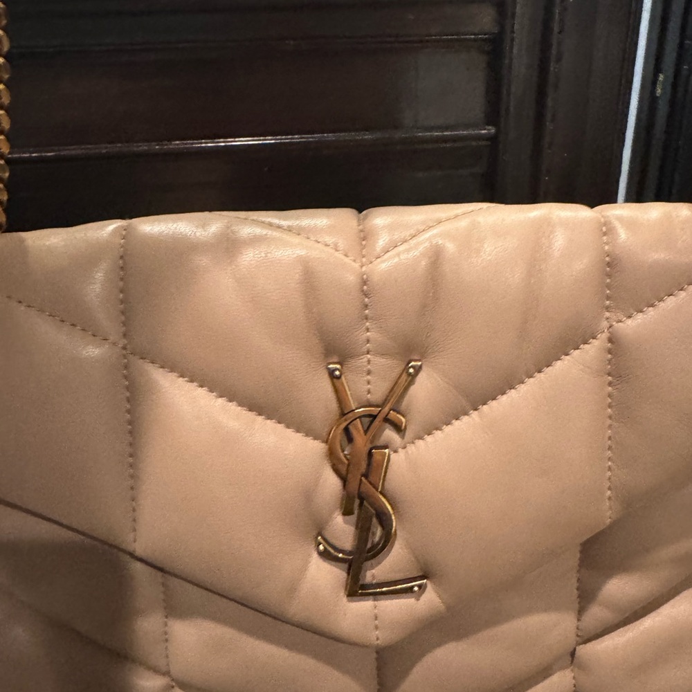SALE!Authentic Yves Saint Laurent Quilted Shoulder Bag Gold LouLou puffer medium - Picture 3 of 12